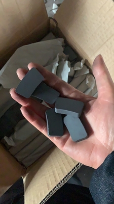 comprare Irregolare su misura grado ceramico dei magneti C5 della ferrite del motore del segnale VRB-25 online manufacture