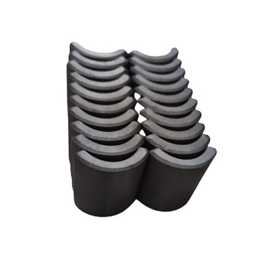 comprare Magnete industriale dell'arco della ferrite per il motore della pedana mobile/motore delle pompe idrauliche/CC online manufacture