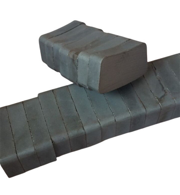 comprare Magnete su ordinazione del motore della ferrite della luce di navigazione del grado di forma C5 della curva dell'arco online manufacture