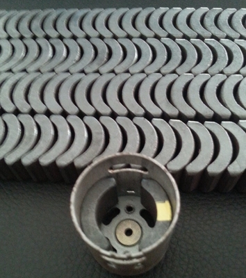 comprare Magneti dell'arco di Ferite del grado Y30 per i magneti ceramici dell'arco del motore di Ferite dei motori online manufacture