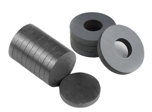 comprare Magnete duro della ferrite del cilindro per certificazione dello SGS RoHS frigorifero/dei rotori online manufacture