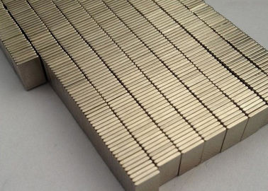comprare Forti magneti del blocchetto del neodimio dei magneti permanenti N45-N50 del neodimio online manufacture
